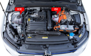 Volkswagen Golf GTE engine bay